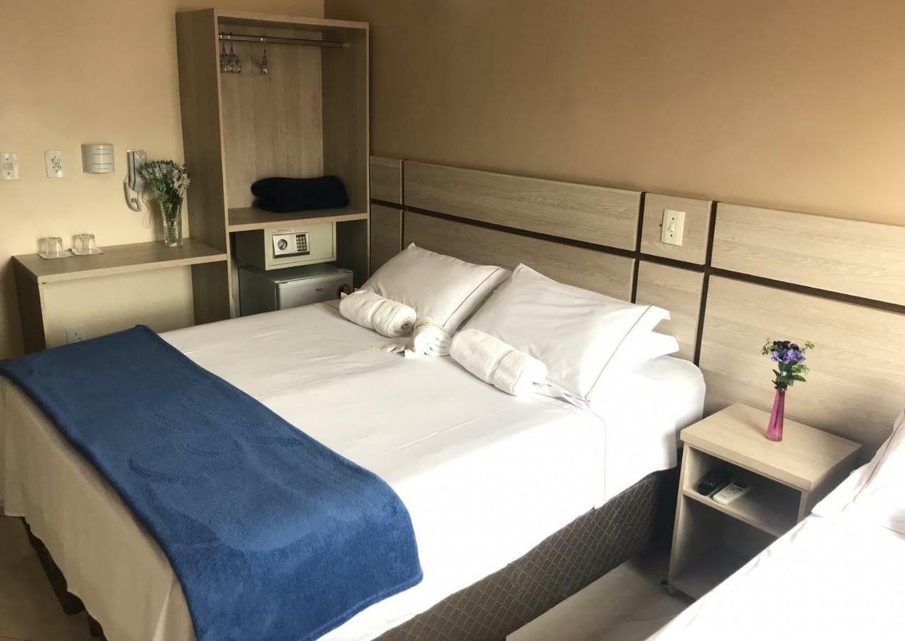 Hotel Maria Da Fe 阿帕雷西达 外观 照片